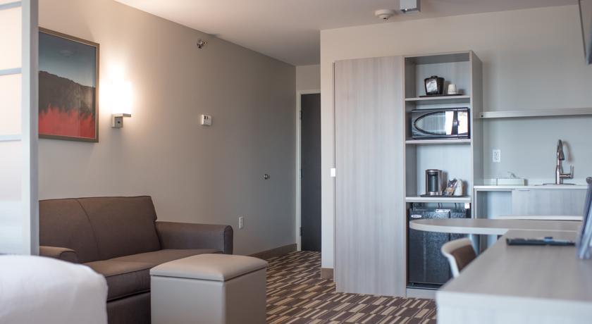 Microtel Inn & Suites By Wyndham West Fargo Near Medical Center Room photo